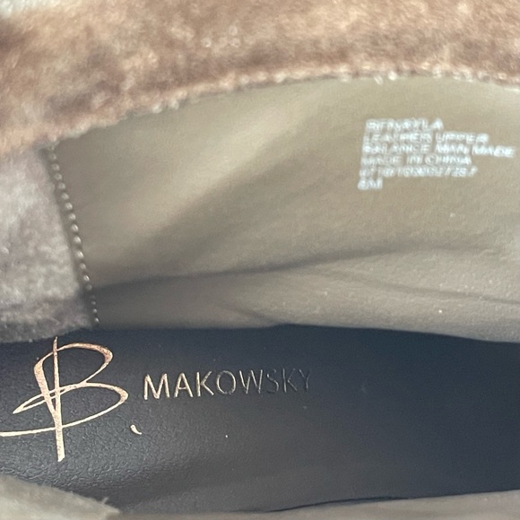 B Makowsky Brown Suede Wedge Boots with Buckles - Picture 12 of 12